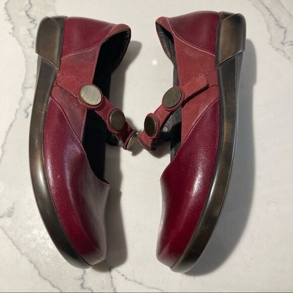 NAOT Sz 37 L6 Mary Jane with Metal Embellishments Velcro Closure Sandals Flats - Picture 9 of 13